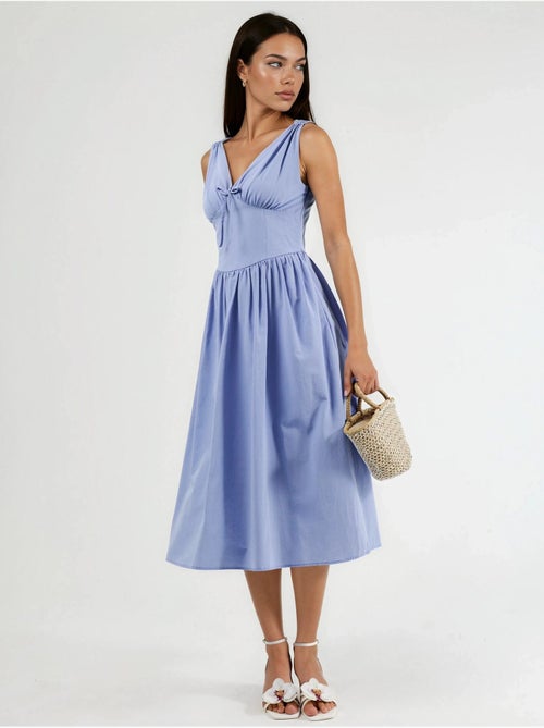 Vestido midi com decote em v e detalhe de laço busem - Kiabi Vestido midi com decote em v e detalhe de laço busem - Kiabi