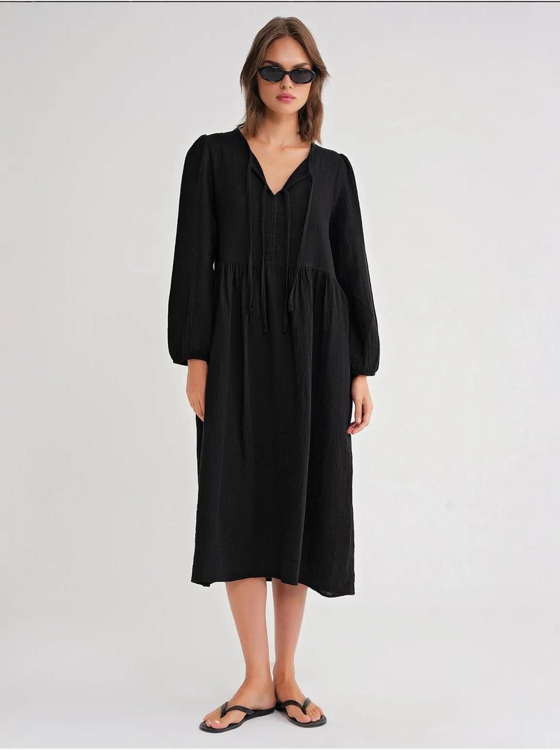 Vestido midi com decote em v e fecho com laço mixray Preto - Kiabi