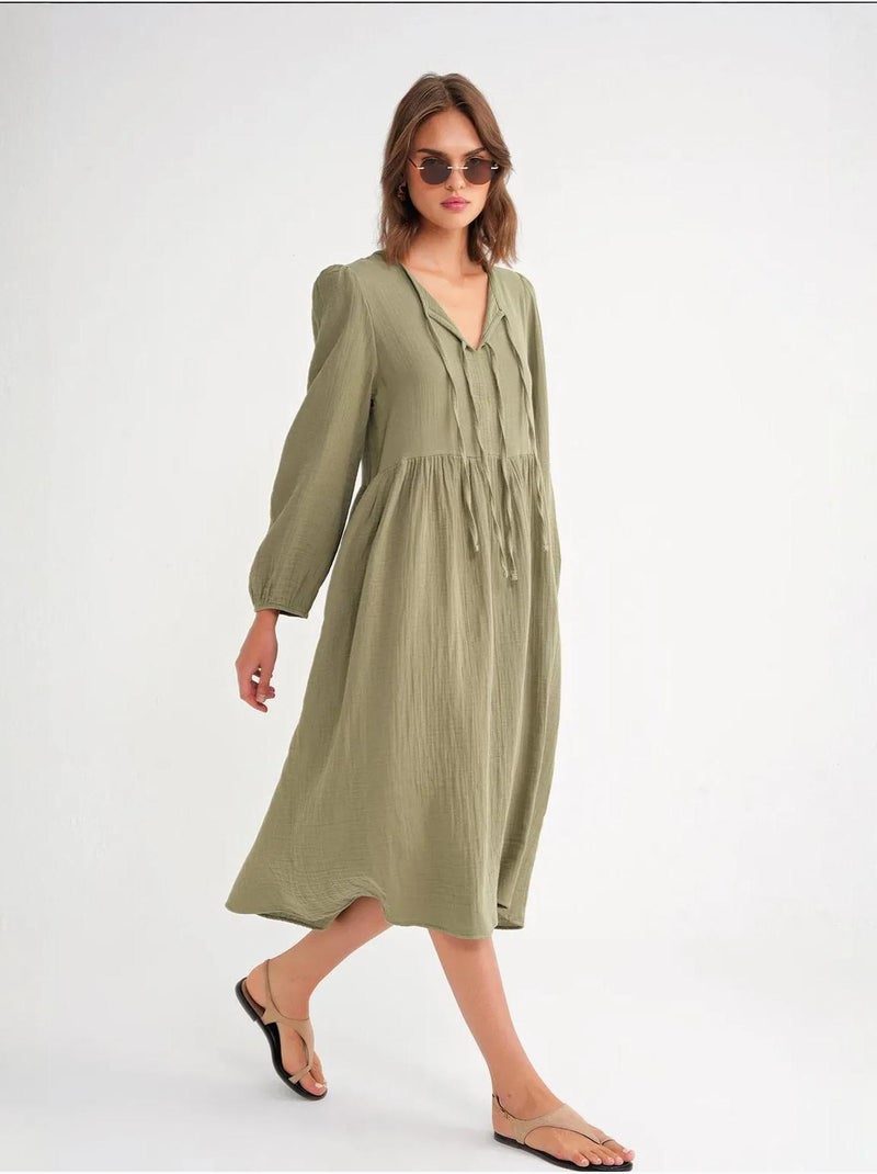Vestido midi com decote em v e fecho com laço mixray Verde pastel - Kiabi