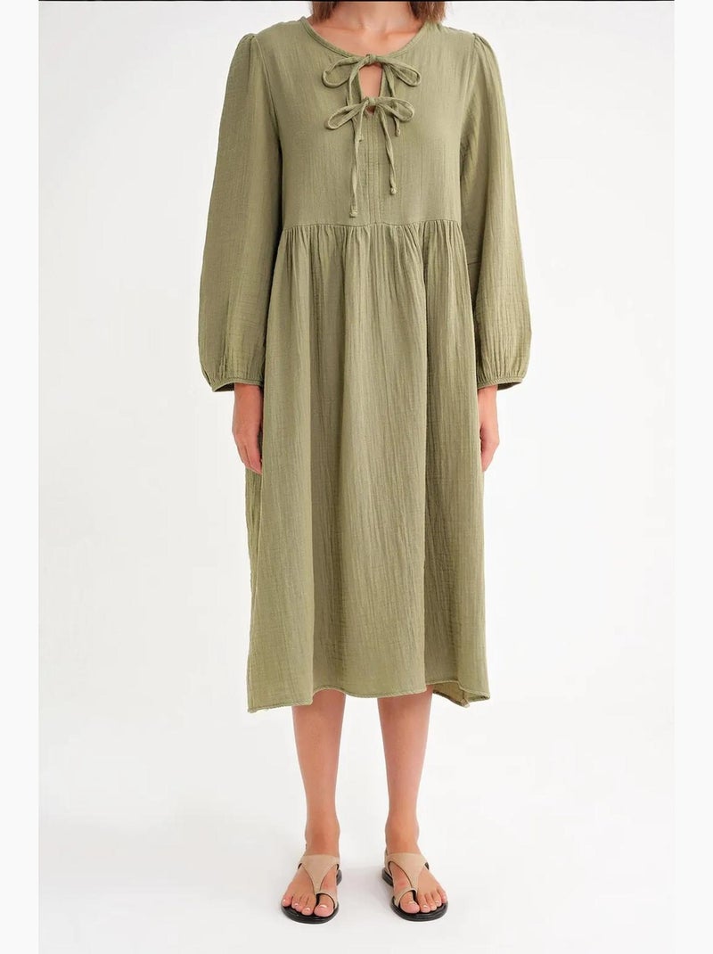 Vestido midi com decote em v e fecho com laço mixray Verde pastel - Kiabi
