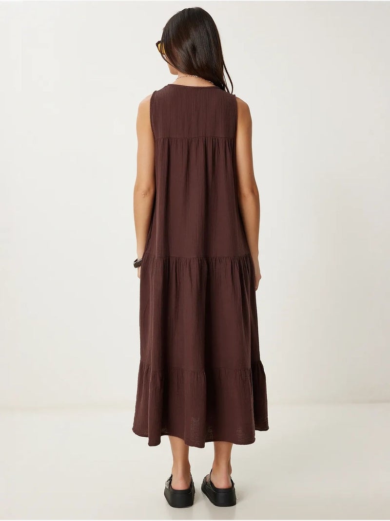 Vestido midi com decote em v e folhos istanbul Castanho-chocolate - Kiabi