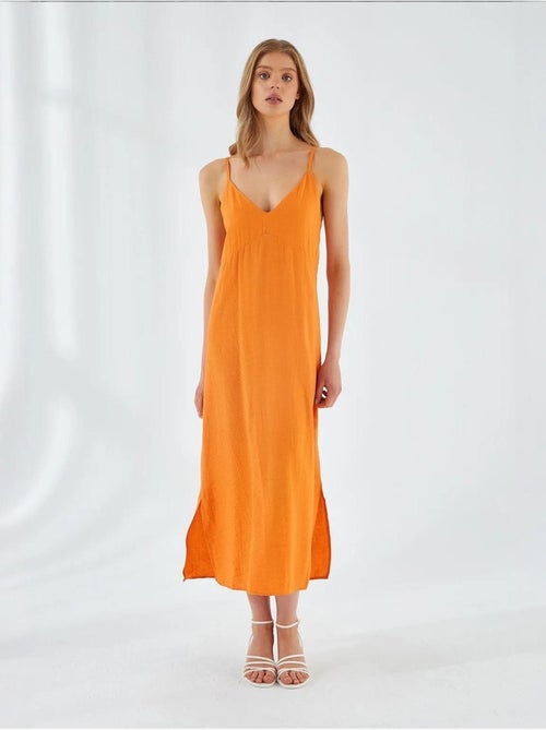 Vestido midi com decote em v e racha mixray - Kiabi Vestido midi com decote em v e racha mixray - Kiabi
