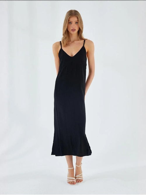 Vestido midi com decote em v e racha mixray - Kiabi Vestido midi com decote em v e racha mixray - Kiabi