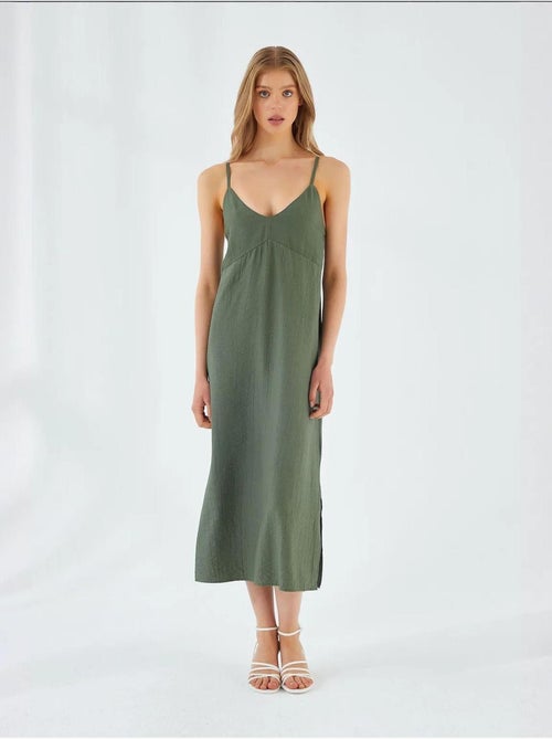 Vestido midi com decote em v e racha mixray - Kiabi Vestido midi com decote em v e racha mixray - Kiabi