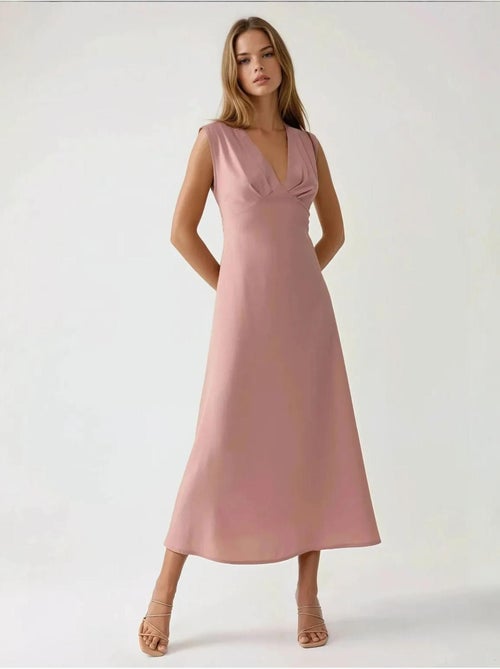 Vestido midi com decote em V e toque suave - Kiabi Vestido midi com decote em V e toque suave - Kiabi