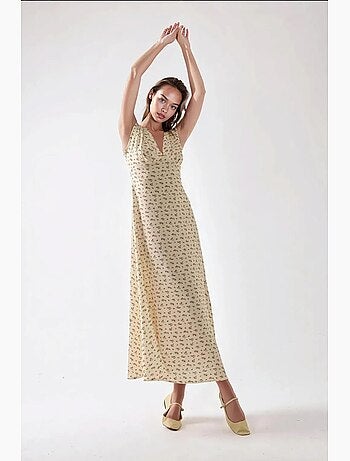 Vestido midi com decote em v floral hiccup