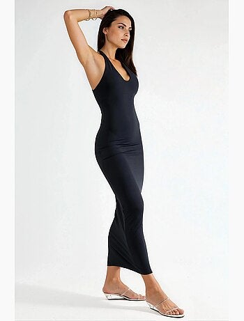 Vestido midi com decote halter busem