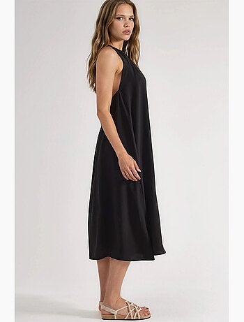 Vestido midi com decote halter busem