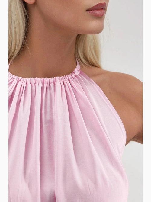 Vestido midi com decote halter busem - Kiabi Vestido midi com decote halter busem - Kiabi