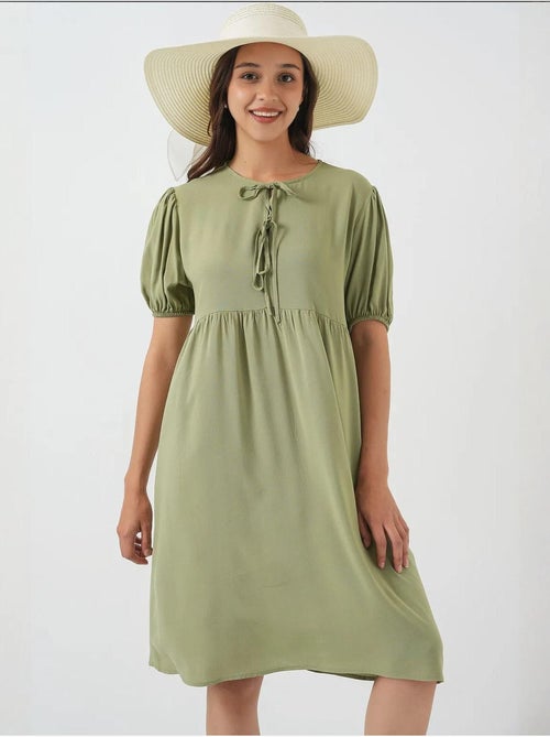 Vestido midi com fecho de laço bdart - Kiabi Vestido midi com fecho de laço bdart - Kiabi