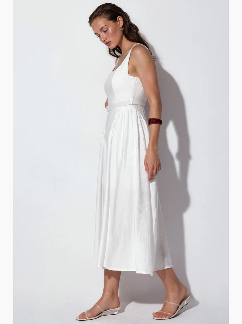 Vestido midi com gola quadrada e cinto busem Branco - Kiabi