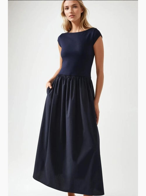 Vestido midi contrastante hiccup - Kiabi Vestido midi contrastante hiccup - Kiabi