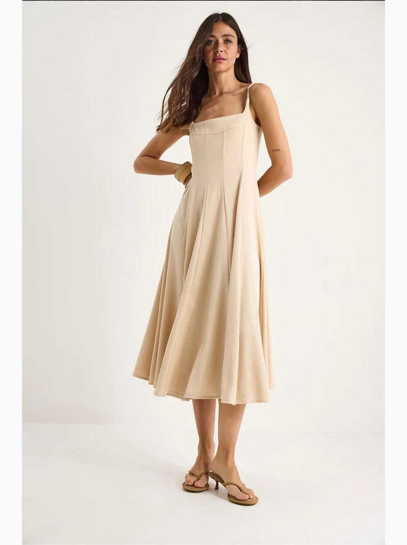 Vestido midi de alças finas e decote quadrado godet lucci Bege-argila - Kiabi