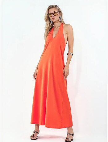 Vestido midi de algodão com decote halter e fenda busem