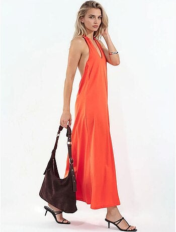 Vestido midi de algodão com decote halter e fenda busem