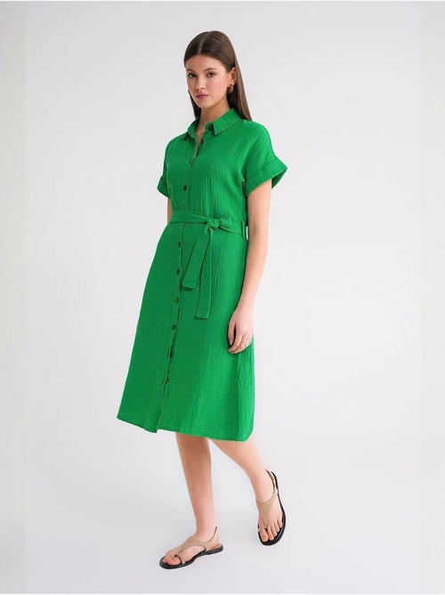 Vestido midi de corte descontraído com colarinho de camisa e botões mixray - Kiabi Vestido midi de corte descontraído com colarinho de camisa e botões mixray - Kiabi