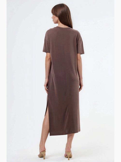 Vestido midi de corte relaxed hiccup - Kiabi Vestido midi de corte relaxed hiccup - Kiabi