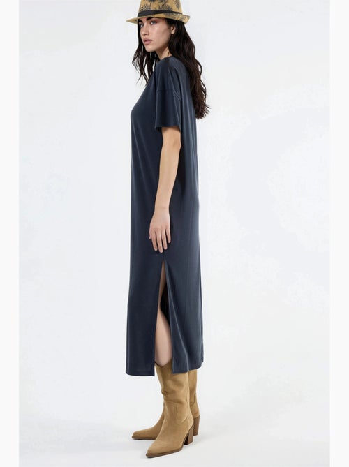 Vestido midi de corte relaxed hiccup - Kiabi Vestido midi de corte relaxed hiccup - Kiabi