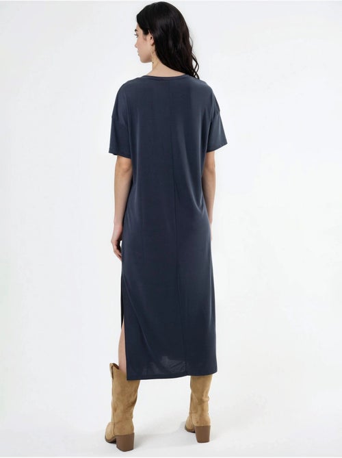 Vestido midi de corte relaxed hiccup - Kiabi Vestido midi de corte relaxed hiccup - Kiabi