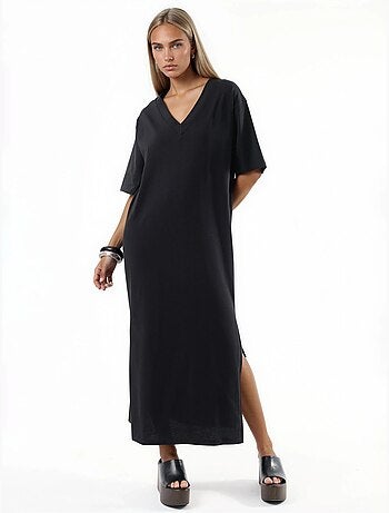 Vestido midi de corte solto com decote em v busem