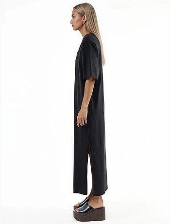 Vestido midi de corte solto com decote em v busem