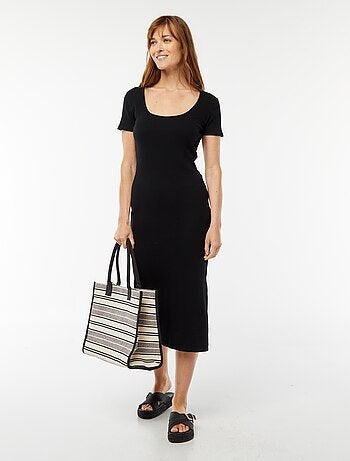 Vestido midi de manga curta com racha