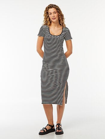 Vestido midi de manga curta com racha
