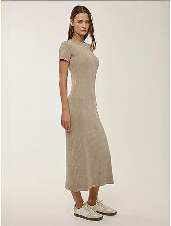 Vestido midi de manga curta e gola redonda hiccup