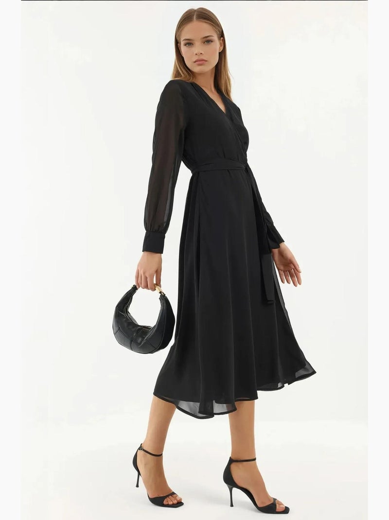 Vestido midi de tule em linha a trespassado com faixa na cintura hiccup Preto - Kiabi