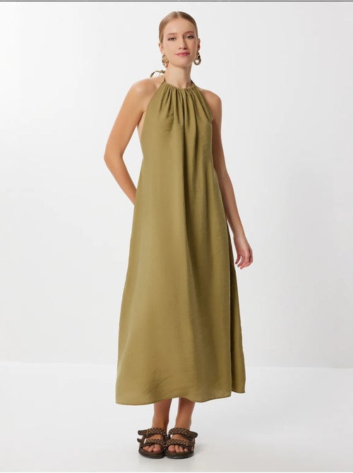 Vestido midi drapeado com decote halter istanbul - Kiabi Vestido midi drapeado com decote halter istanbul - Kiabi