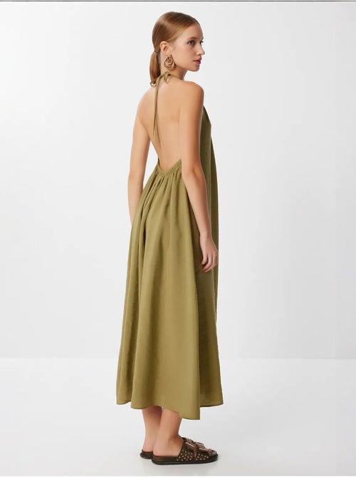 Vestido midi drapeado com decote halter istanbul - Kiabi Vestido midi drapeado com decote halter istanbul - Kiabi