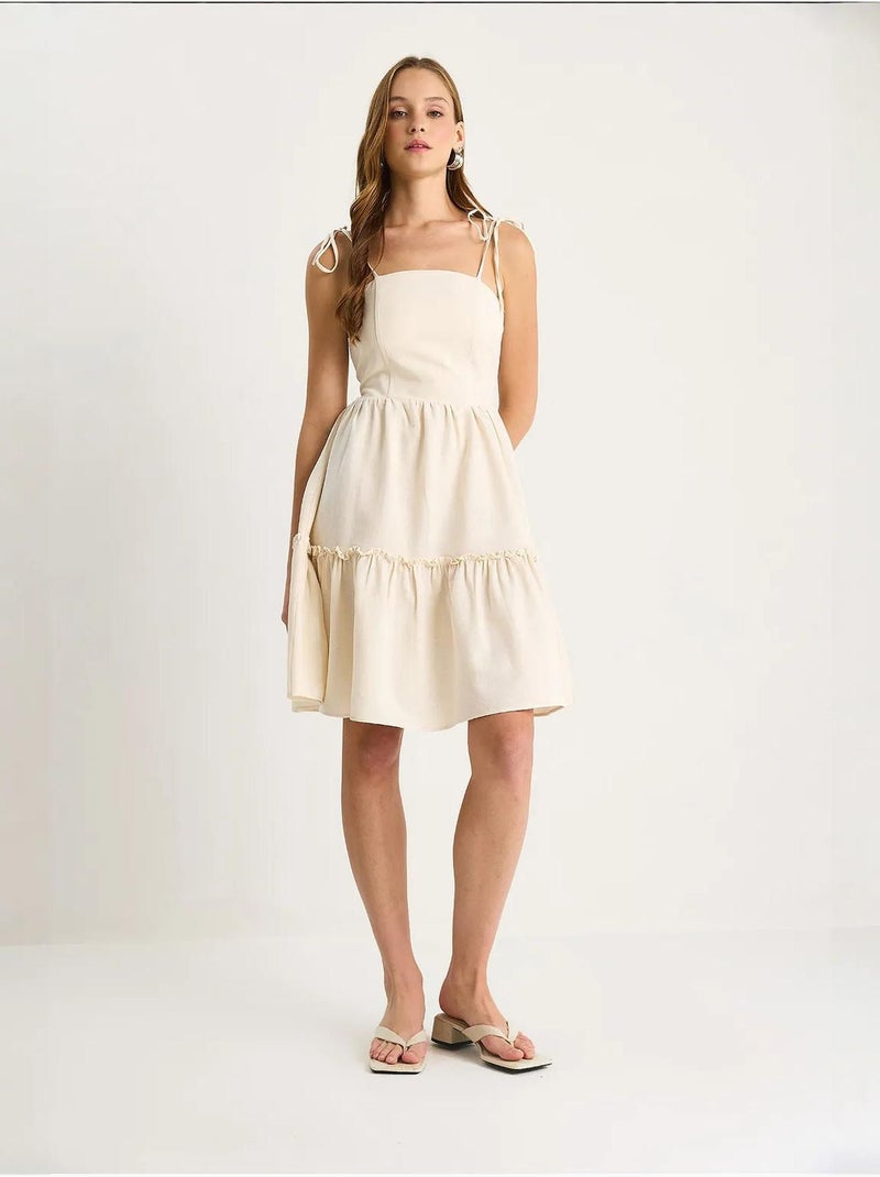 Vestido midi em a com decote quadrado e detalhe de vivo lucci Bege-argila - Kiabi