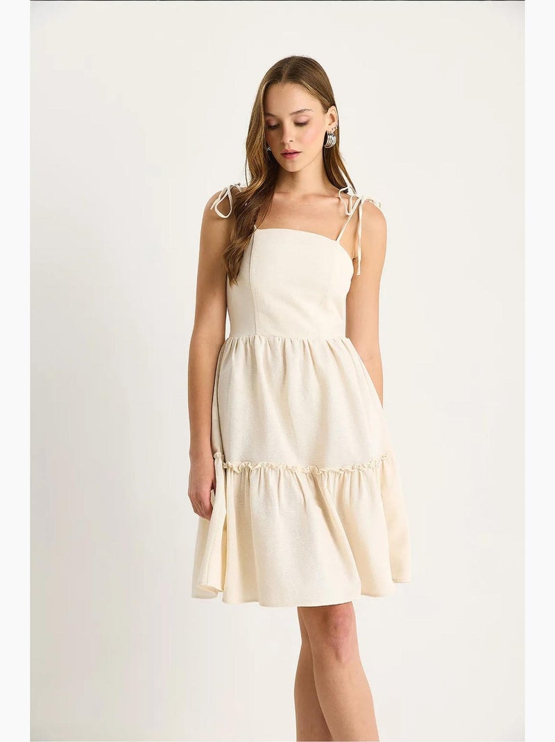 Vestido midi em a com decote quadrado e detalhe de vivo lucci Bege-argila - Kiabi