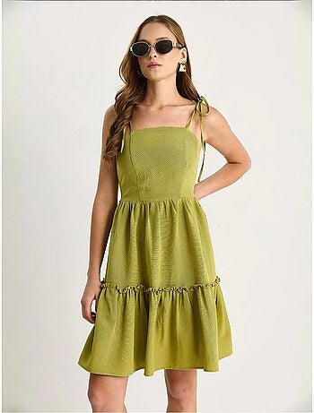 Vestido midi em a com decote quadrado e detalhe de vivo lucci