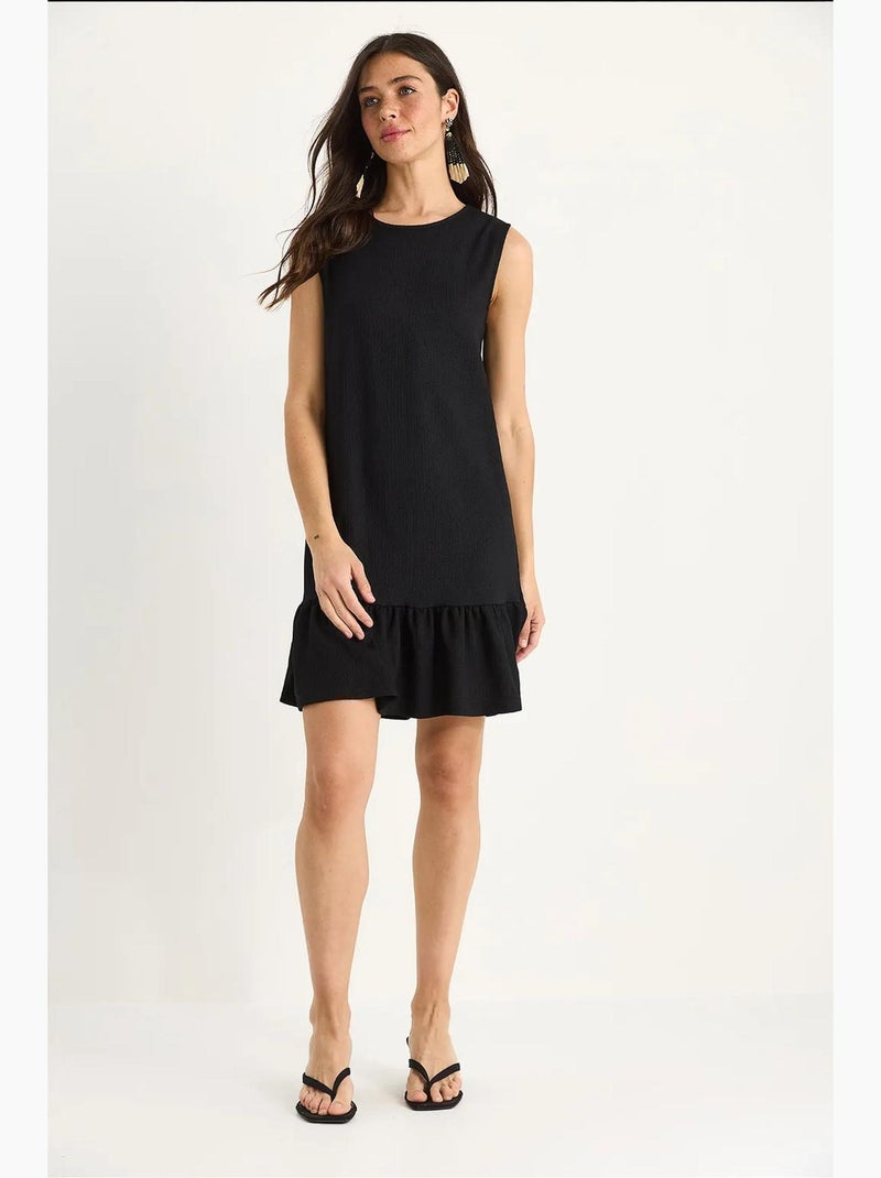 Vestido midi em crepe texturado com detalhe de folho lucci Preto - Kiabi