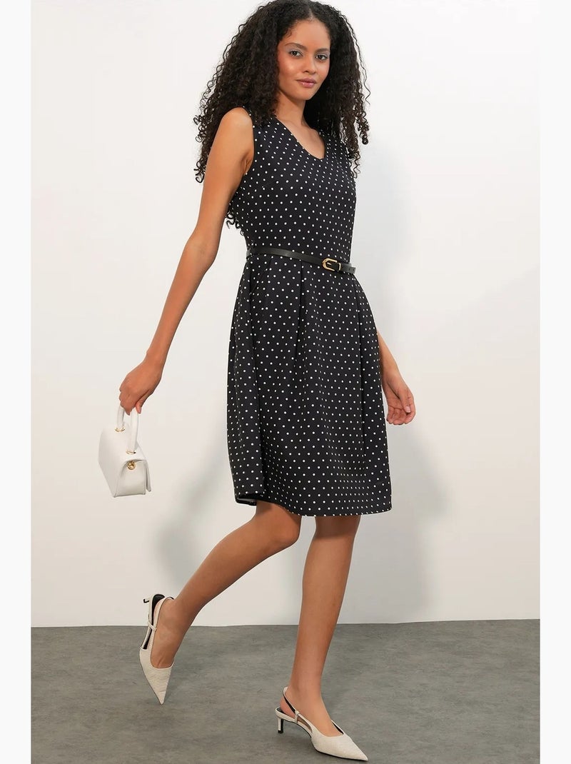 Vestido midi em linha a com bolas e cinto bdart Preto - Kiabi