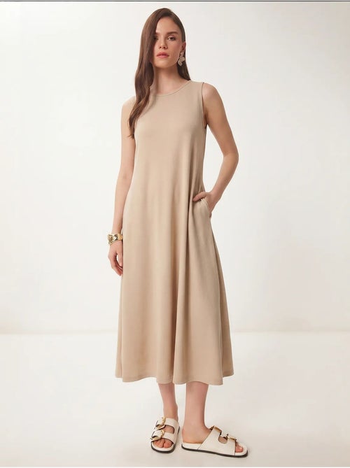 Vestido midi em linha a com bolso istanbul - Kiabi Vestido midi em linha a com bolso istanbul - Kiabi