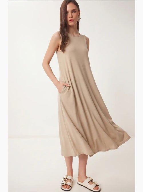 Vestido midi em linha a com bolso istanbul - Kiabi Vestido midi em linha a com bolso istanbul - Kiabi