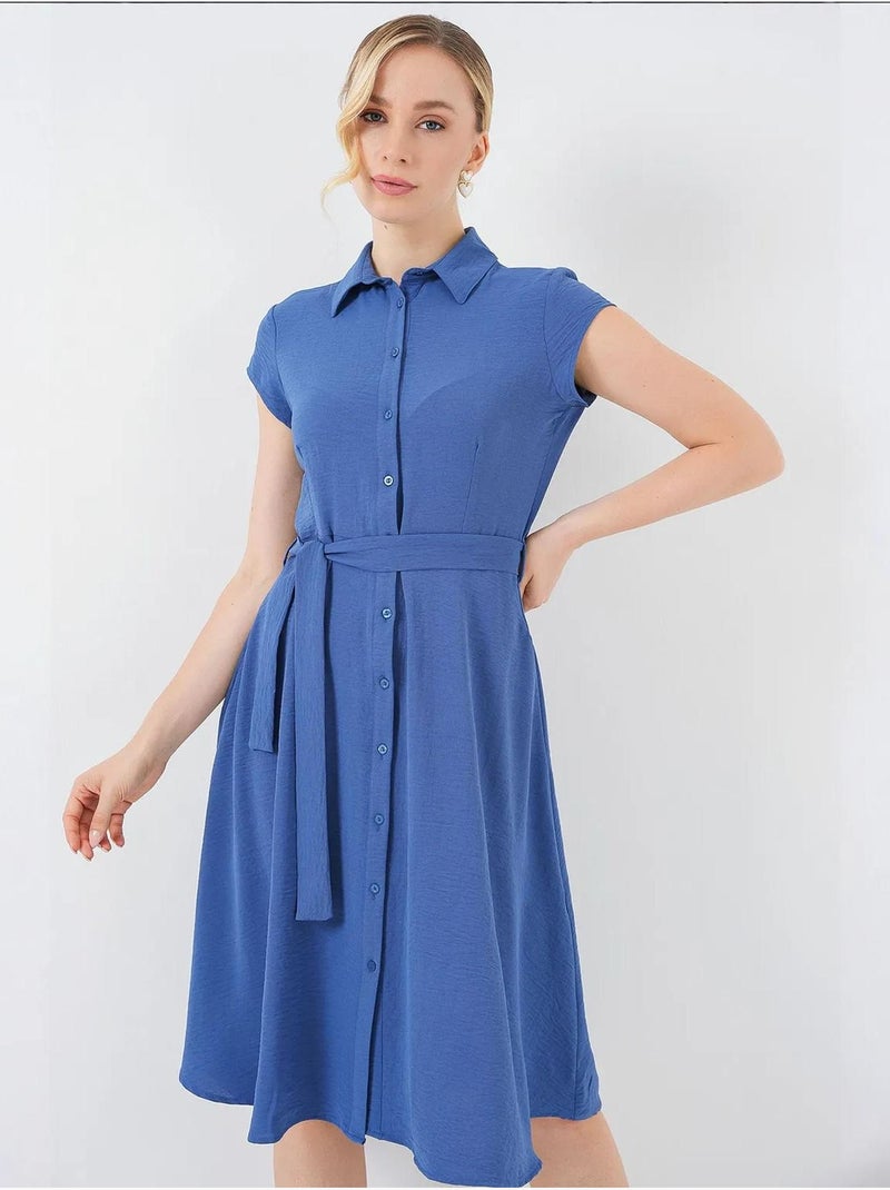 Vestido midi em linha a com colarinho de camisa, abotoamento e detalhe de viés bdart Azul-lago - Kiabi