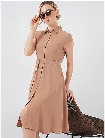 Vestido midi em linha a com colarinho de camisa, abotoamento e detalhe de viés bdart