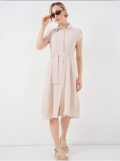 Vestido midi em linha a com colarinho de camisa, abotoamento e detalhe de viés bdart - Kiabi Vestido midi em linha a com colarinho de camisa, abotoamento e detalhe de viés bdart - Kiabi