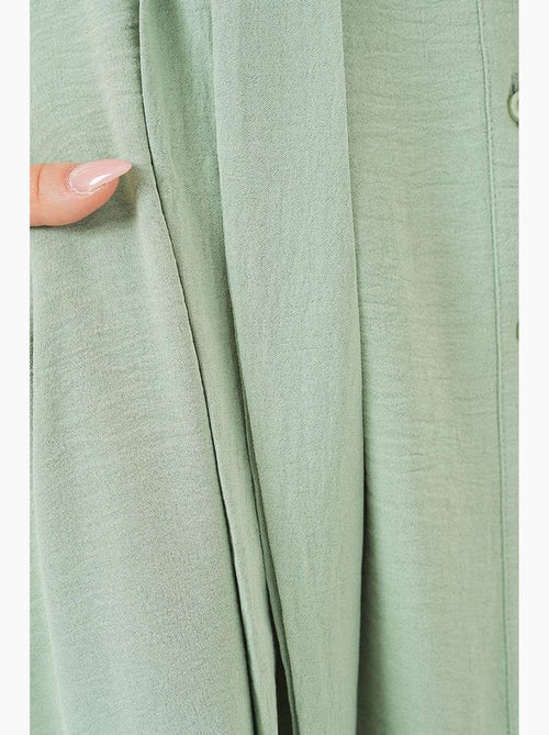 Vestido midi em linha a com colarinho de camisa, abotoamento e detalhe de viés bdart - Kiabi Vestido midi em linha a com colarinho de camisa, abotoamento e detalhe de viés bdart - Kiabi