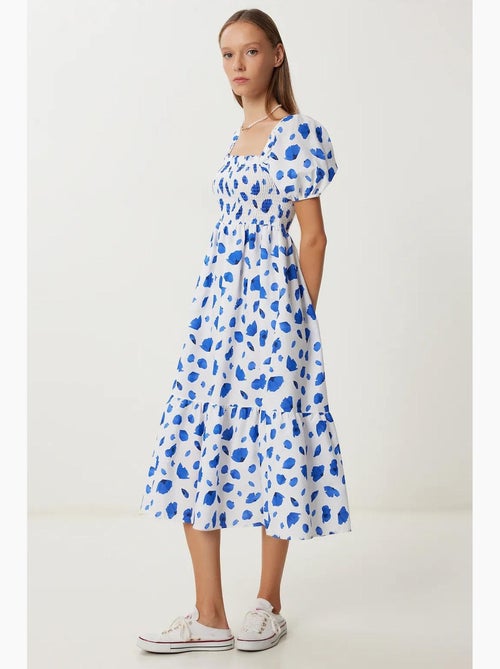 Vestido midi em linha a com estampado abstrato, folhos e decote quadrado istanbul - Kiabi Vestido midi em linha a com estampado abstrato, folhos e decote quadrado istanbul - Kiabi