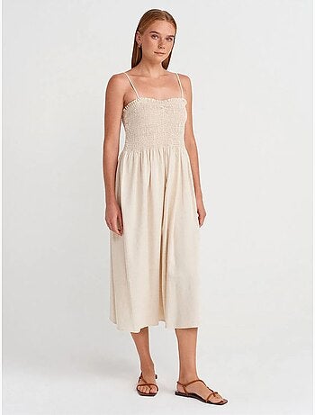 Vestido midi em linha a sem alças dilvin