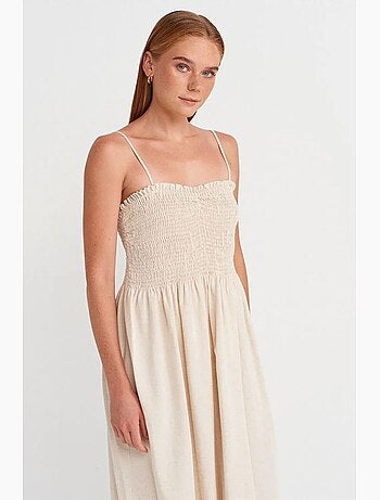 Vestido midi em linha a sem alças dilvin