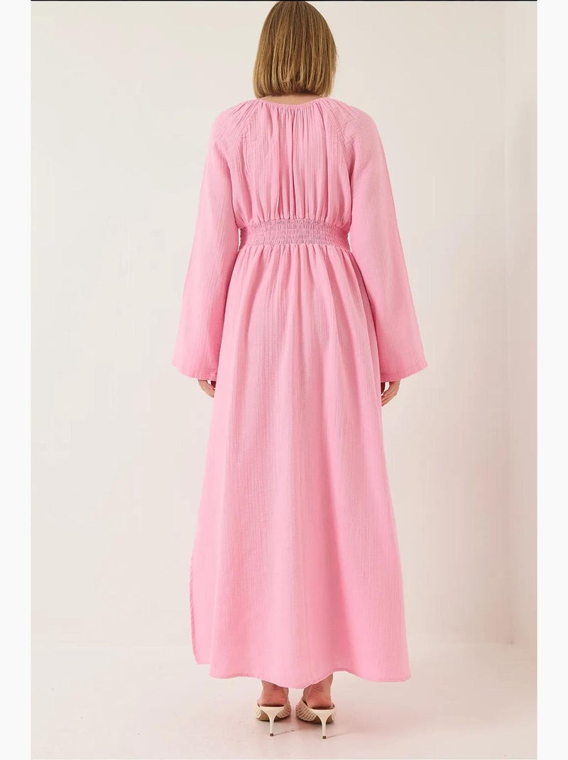Vestido midi em musselina com decote em v e cintura franzida lucci Rosa-fluo/Solinotes - Kiabi