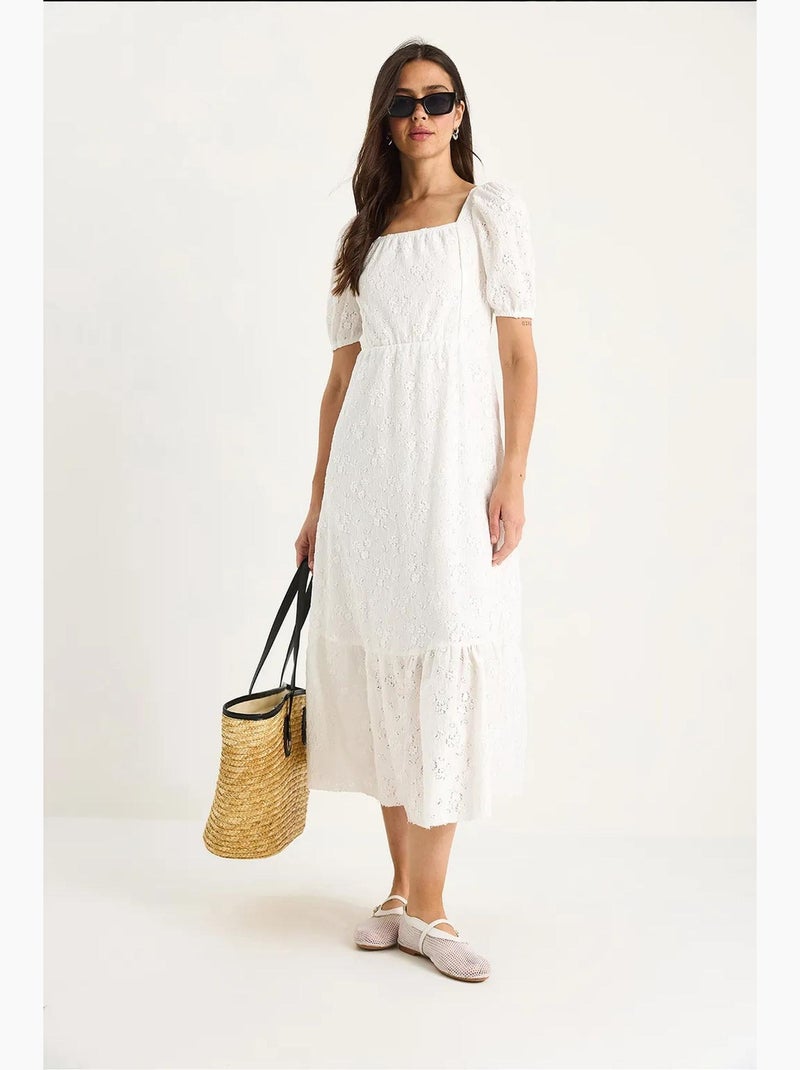 Vestido midi em renda com decote quadrado lucci Branco - Kiabi