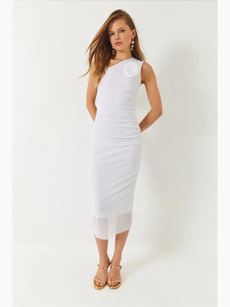 Vestido midi em tule com forro e acessório de rosa removível lucci Branco - Kiabi