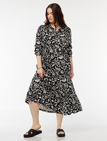 Vestido midi estampado cintado e com molas de pressão
