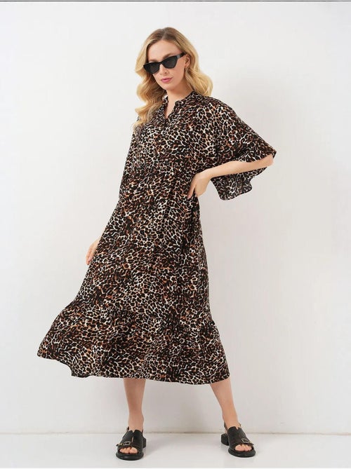 Vestido midi estampado com decote em v e mangas três quartos bdart - Kiabi Vestido midi estampado com decote em v e mangas três quartos bdart - Kiabi